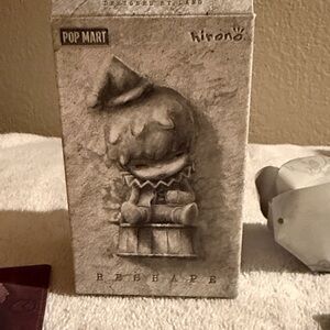 Hirono Reshape Art Sculpture, COSTUME FIGURINE